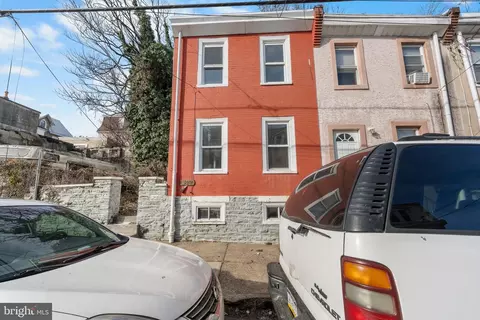 421 E Mechanic St, Philadelphia, PA 19144