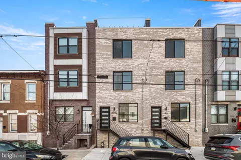 2032 Reed St, Philadelphia, PA 19146