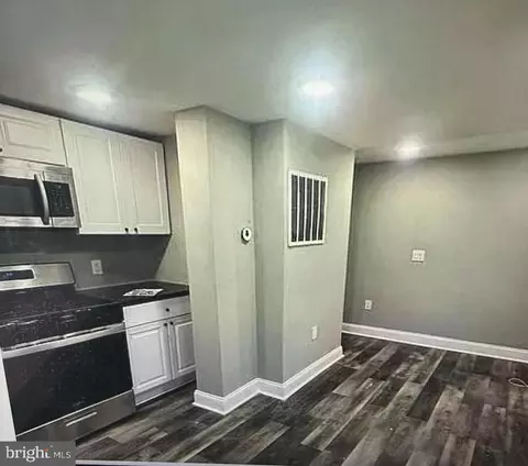 119 W Susquehanna Ave, Philadelphia, PA 19122