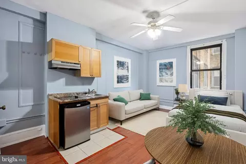 1324 Locust St #630, Philadelphia, PA 19107