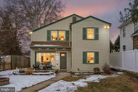 7508 Manti St, Philadelphia, PA 19128