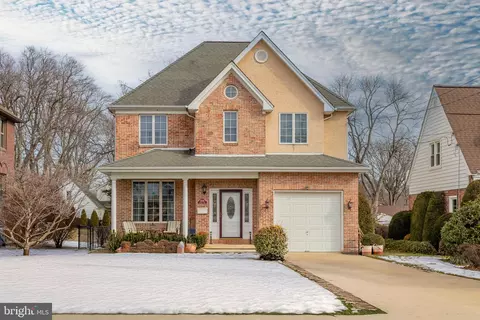 4505 Aubrey Ave, Philadelphia, PA 19114
