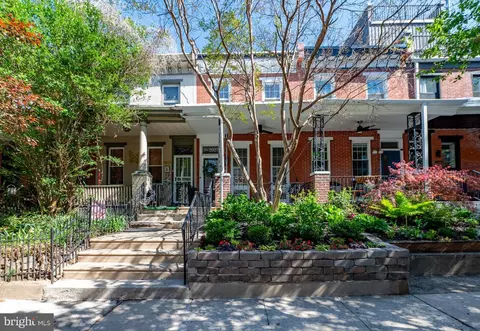 2927 Cambridge St, Philadelphia, PA 19130