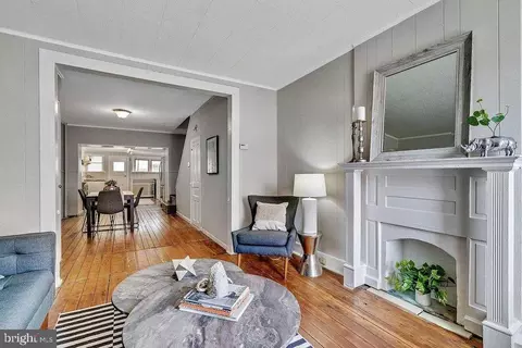 4547 Baker St, Philadelphia, PA 19127