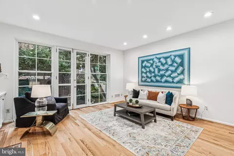 1 Blackwell Pl, Philadelphia, PA 19147