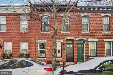 2432 Madison Sq, Philadelphia, PA 19146