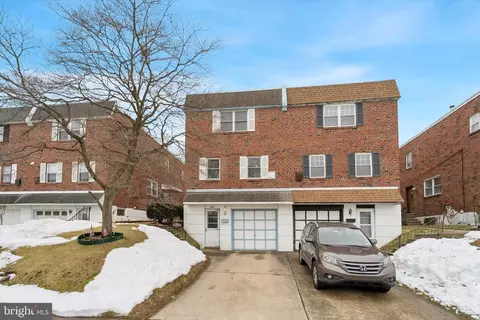 8921 Turton Dr, Philadelphia, PA 19115