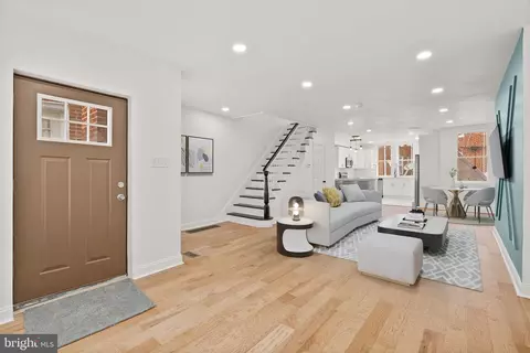 1971 Ashley St, Philadelphia, PA 19138