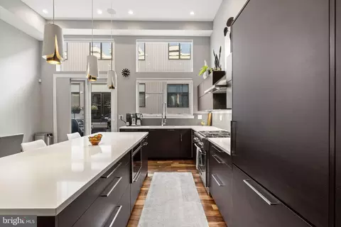 819 N Orkney St, Philadelphia, PA 19123