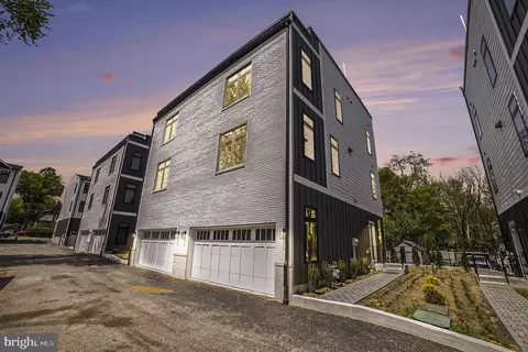 7519 R Ridge Ave #203, Philadelphia, PA 19128