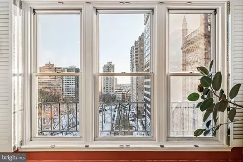1901 Walnut St #10A, Philadelphia, PA 19103