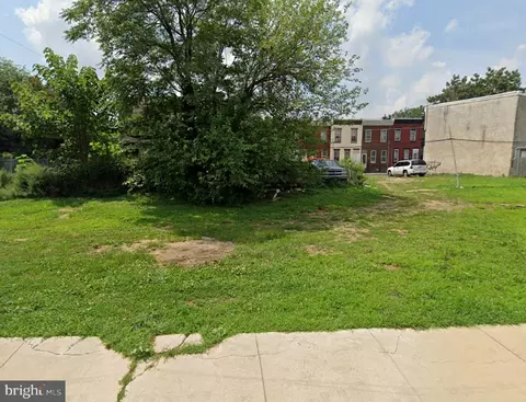 2158 E Monmouth St, Philadelphia, PA 19134