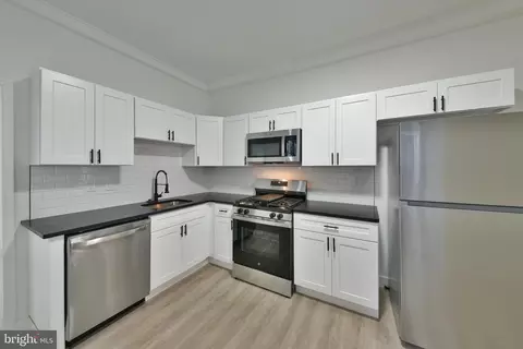 1725 W Juniata St, Philadelphia, PA 19140