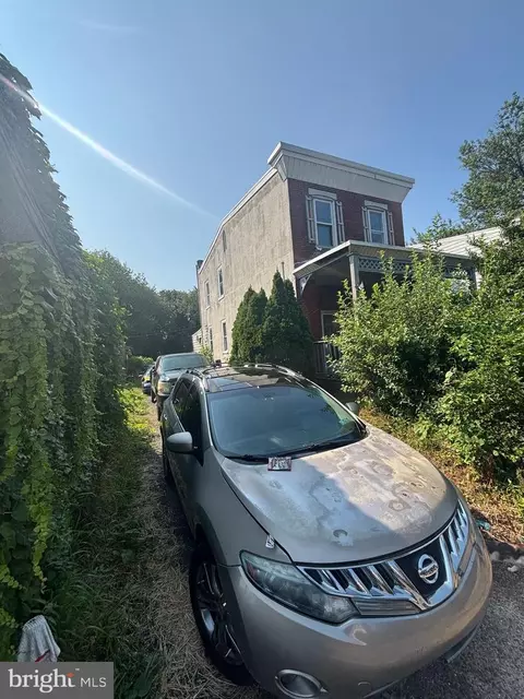 5821 27 Jackson St, Philadelphia, PA 19135