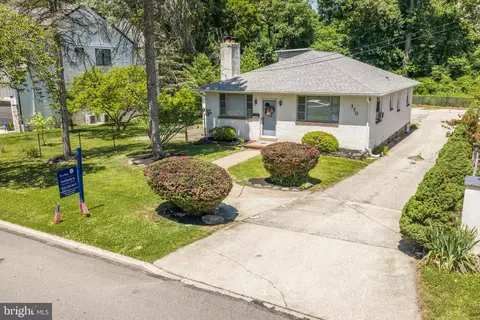 370 Paoli Ave, Philadelphia, PA 19128