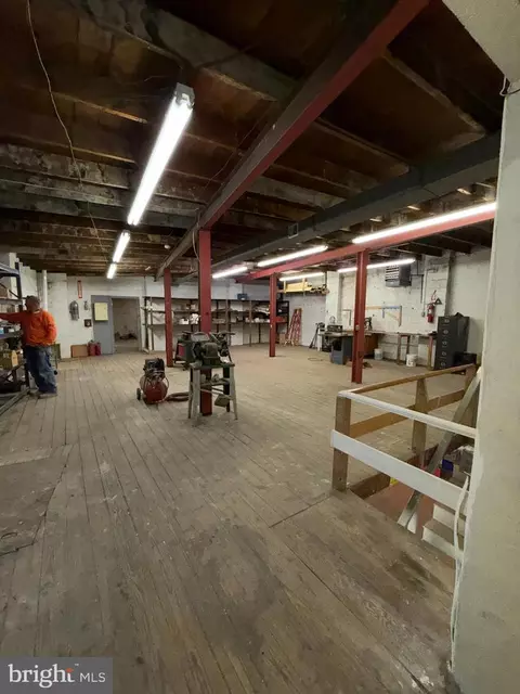 4514 R Paul St, Philadelphia, PA 19124