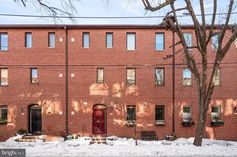 2024 Naudain St, Philadelphia, PA 19146
