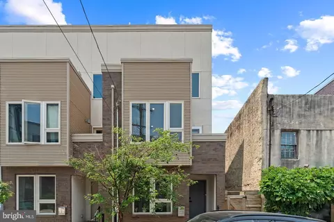 618 N American St, Philadelphia, PA 19123