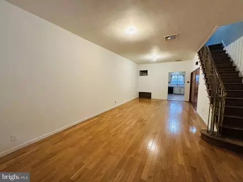 2305 S 9th St, Philadelphia, PA 19148