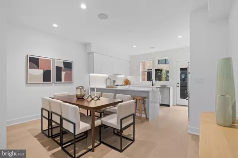 650 Fairmount Ave #J1, Philadelphia, PA 19123