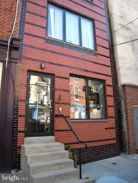 815 S 4th St, Philadelphia, PA 19147