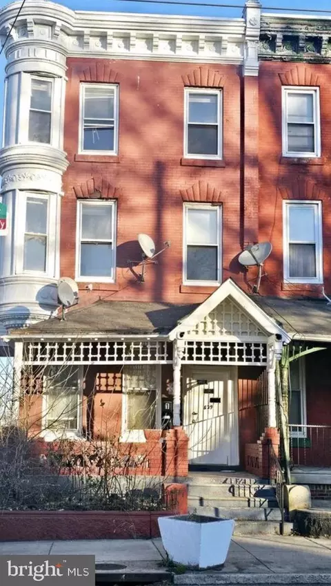 829 N 41st St, Philadelphia, PA 19104