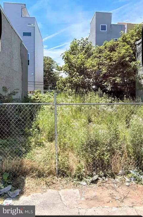 1330 S Colorado St, Philadelphia, PA 19146