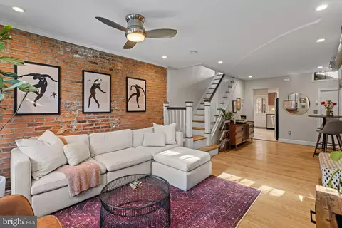 1211 Tasker St, Philadelphia, PA 19148