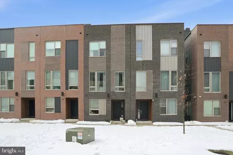 3112 Pierview Ln, Philadelphia, PA 19125