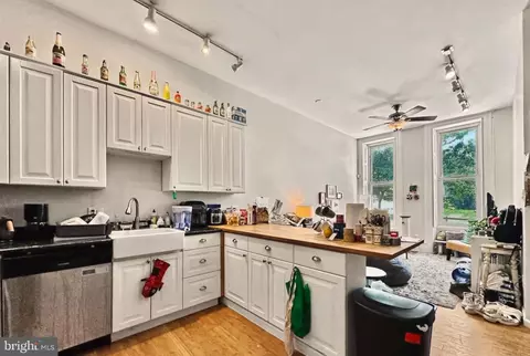 1934 N 7th St, Philadelphia, PA 19122