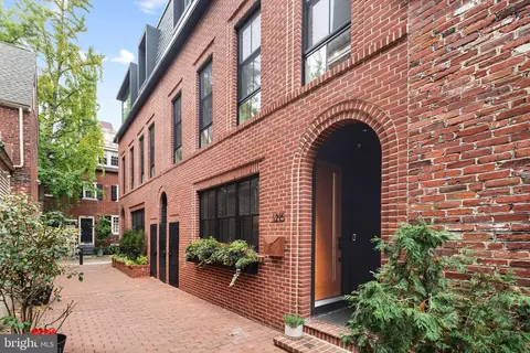 1215 Addison Walk, Philadelphia, PA 19147