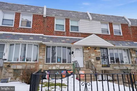 7919 Leonard St, Philadelphia, PA 19152