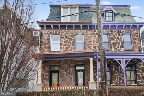 1410 Castle Ave, Philadelphia, PA 19145