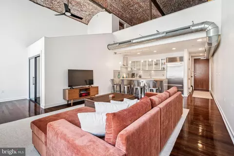 105 S 12th St #205, Philadelphia, PA 19107