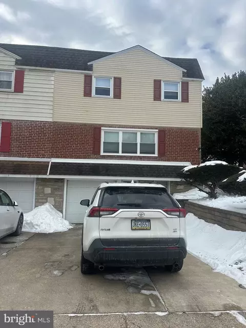 618 Artwood Dr, Philadelphia, PA 19115