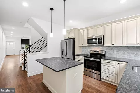 5520 Walton Ave, Philadelphia, PA 19143