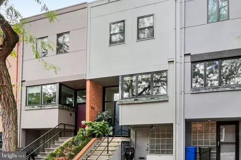 816 N Newkirk St, Philadelphia, PA 19130