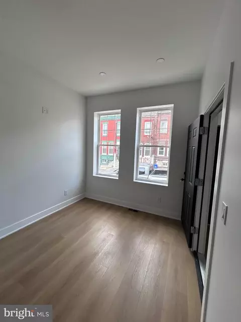 2209 N 10th St, Philadelphia, PA 19133