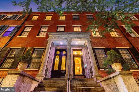 908 10 Spruce St #10, Philadelphia, PA 19107