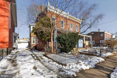6710 Keystone St, Philadelphia, PA 19135