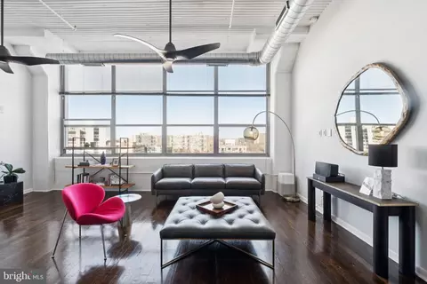 2200 Arch St #902, Philadelphia, PA 19103