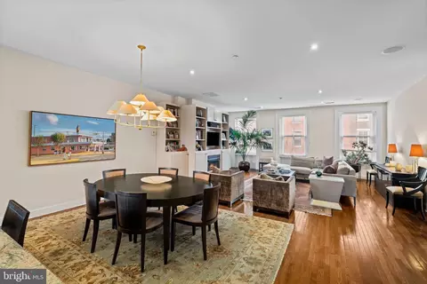 1632 Spruce St #300, Philadelphia, PA 19103