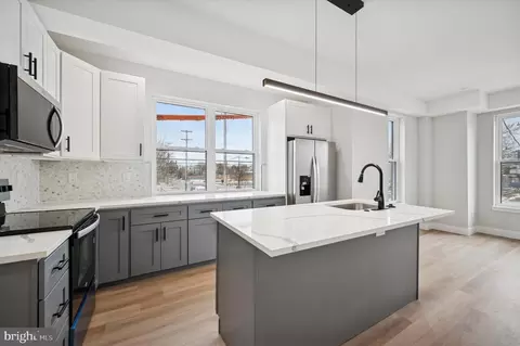 214 W Cumberland St, Philadelphia, PA 19133