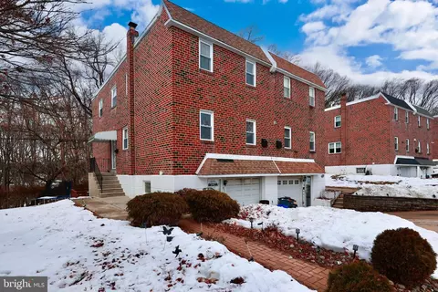 9116 Springview Rd, Philadelphia, PA 19115