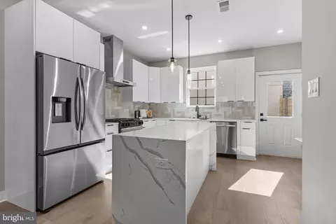 1321 N 2nd St, Philadelphia, PA 19122