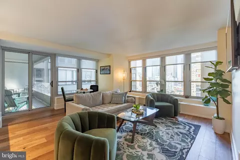 226 W 30 W Rittenhouse Sq #1501, Philadelphia, PA 19103
