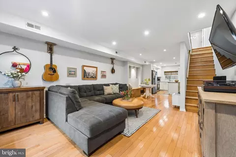 1138 Mifflin St, Philadelphia, PA 19148