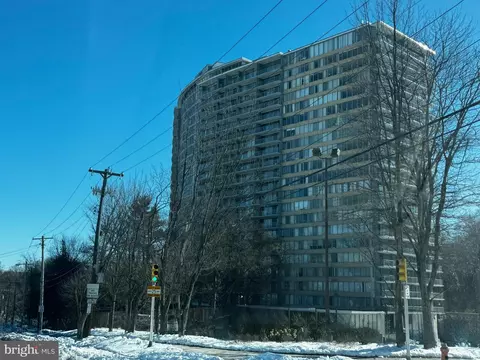 3900 00 Ford Rd #14L, Philadelphia, PA 19131