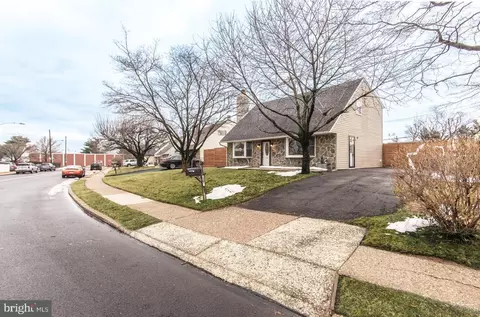 2865 Norcom Rd, Philadelphia, PA 19154
