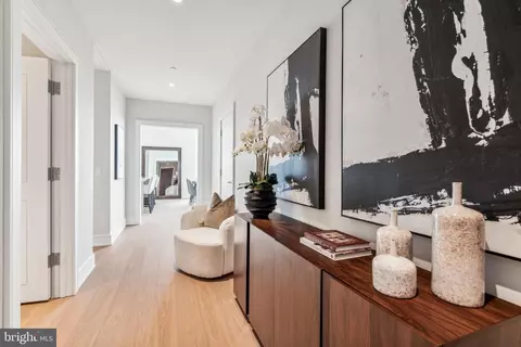 301 S Broad #2502, Philadelphia, PA 19107